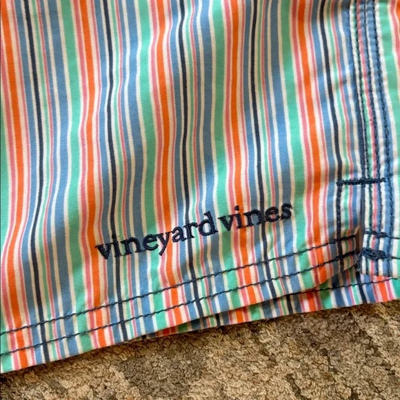 Vineyard vines men’s Striped Multicolor Men’s Swim Trunks - size small - Picture 2 of 7